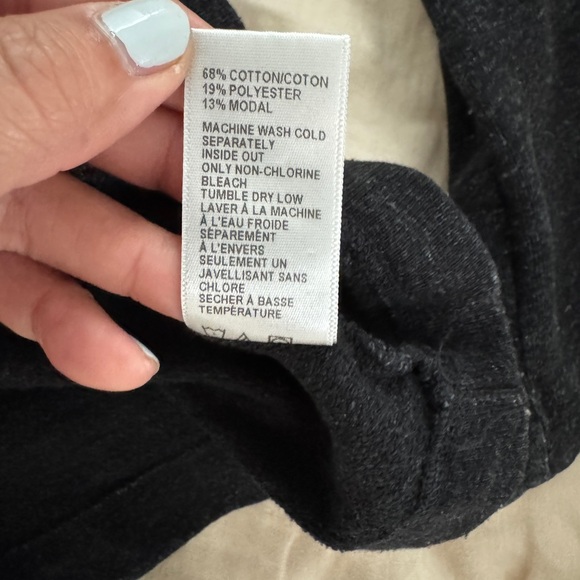 James Perse Vneck Black Long Sleeve Shirt Size 2 (Medium) - Picture 9 of 9